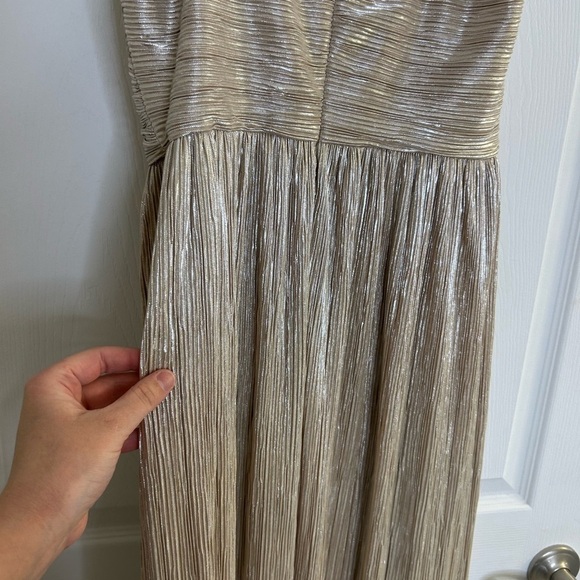 JB Boutique Women's Pleated Metallic Knit Faux Crossover Sleeveless Gown size 6 - Picture 12 of 12